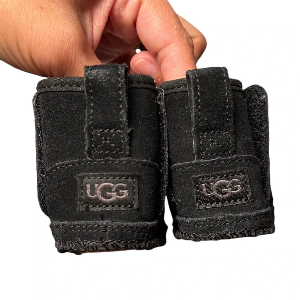 UGG Baby Neumel Black Suede Leather Shearling Lined‎ Lace Up Boots Shoes SU